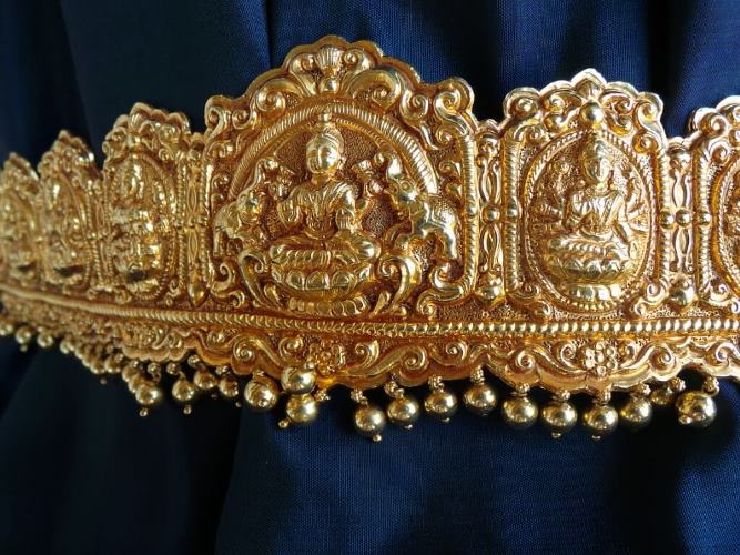 Ashtalakshmi carvings