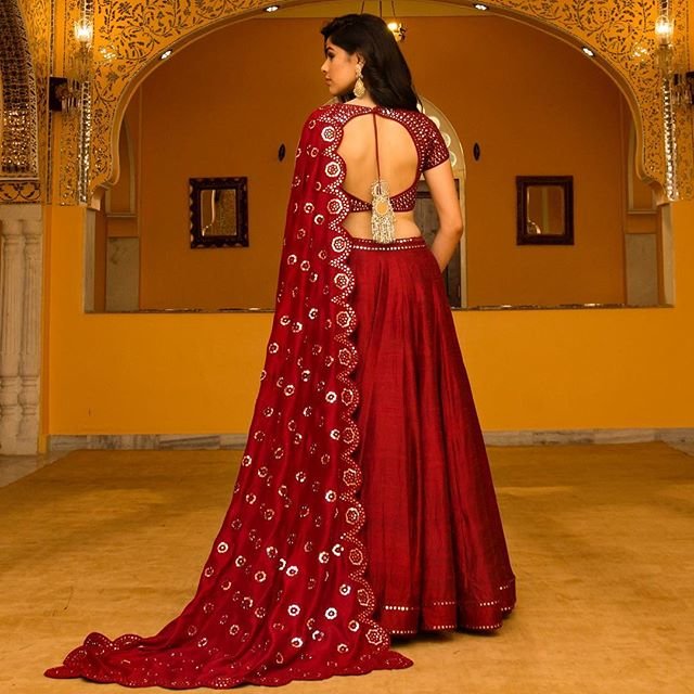 Bridal Lehenga Backless Blouse Desing