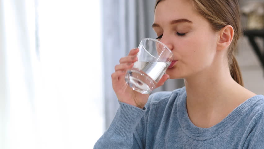 Glowing Skin Tips- Drink Lots Of Water