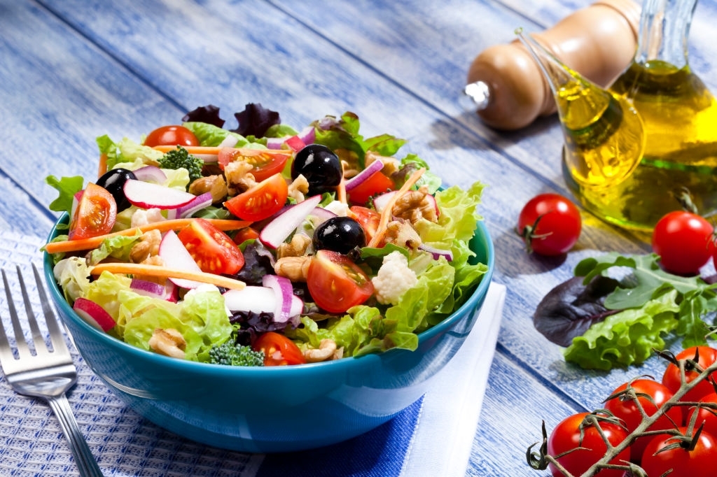 Say Yes To Salad to stay healthy