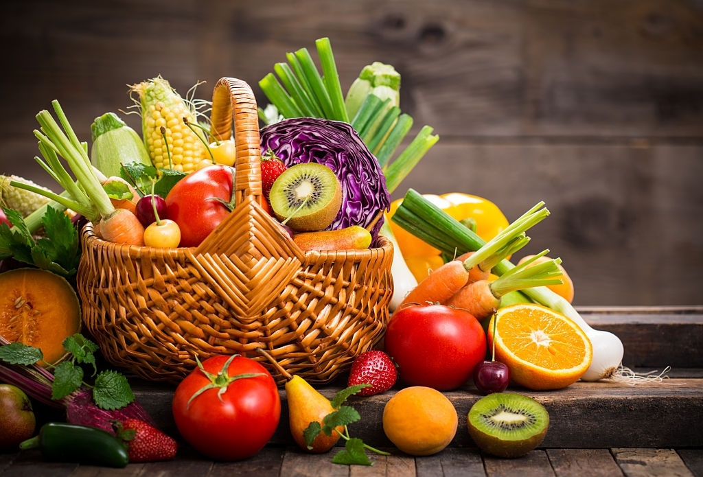 Eat lots of fruits and vegetables to stay healthy