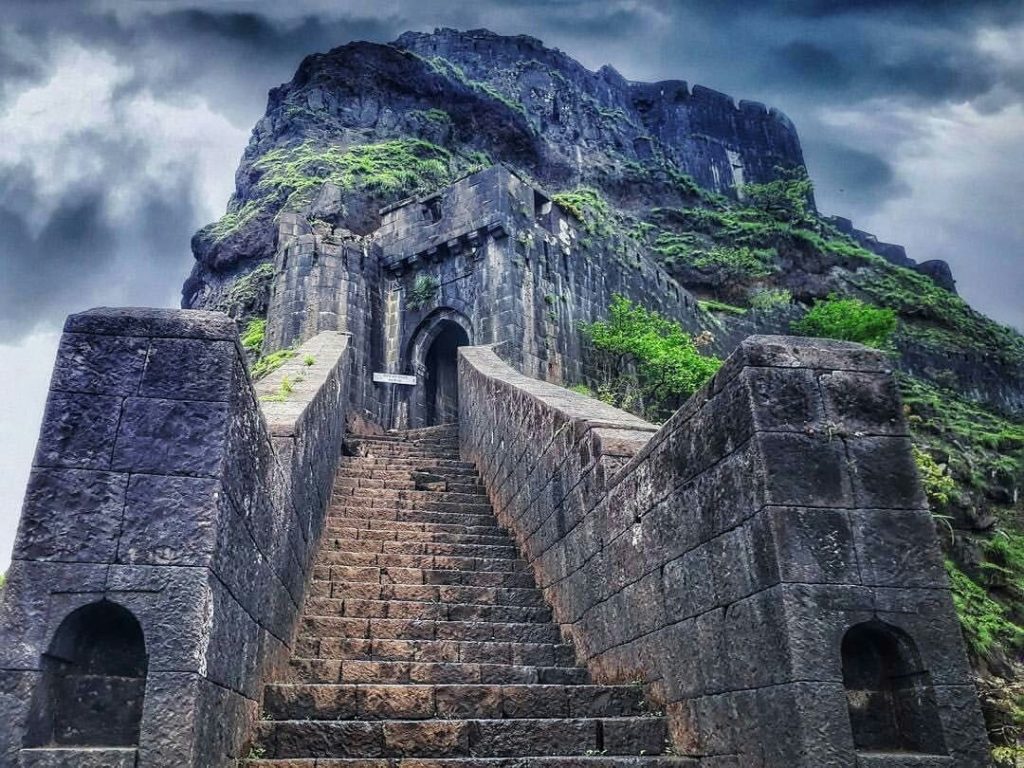 june places to visit in maharashtra