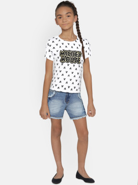 Get Flat 60% OFF On Girls White & Black Printed Round Neck T-shirt